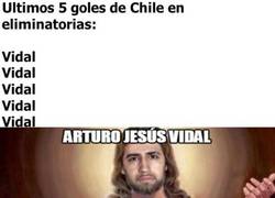 Enlace a Arturo Vidal, el nuevo salvador de Chile