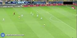 Enlace a GIF: Gooool de Neymar que amplia distancias en el marcador contra Argentina