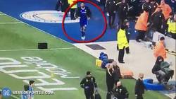 Enlace a Diego Costa estaba en el banquillo aparentemente lesionado pero... ¿Alguien dijo pelea?