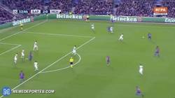 Enlace a GIF: Doblete de Arda frente al Borussia negro con un gran remate