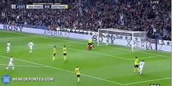 Enlace a GIF: Gooooool de Karim Benzema que reaparece en Champions a lo grande