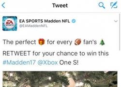 Enlace a Community oficial de EA Sports sube una foto sin querer de él desnudo para un sorteo de una XBOX