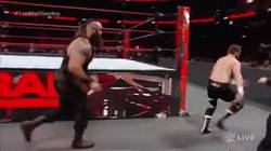 Enlace a Cuando intentas utilizar una técnica de la WWE con el matón de tu clase