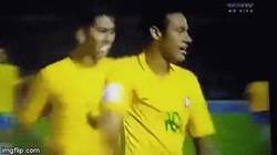 Enlace a GIF: La celebración de Neymar al estilo Counter-Strike