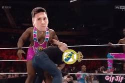 Enlace a GIF: Messi ayer contra el madrid