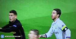 Enlace a VÍDEO: La terrible agresión con el codo de Sergio Ramos a Lucas