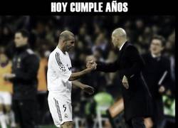 Enlace a Zidane cumple hoy 45 años