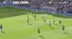Enlace a GIF: Gooool de Morata que marca en su debut a los cinco minutos