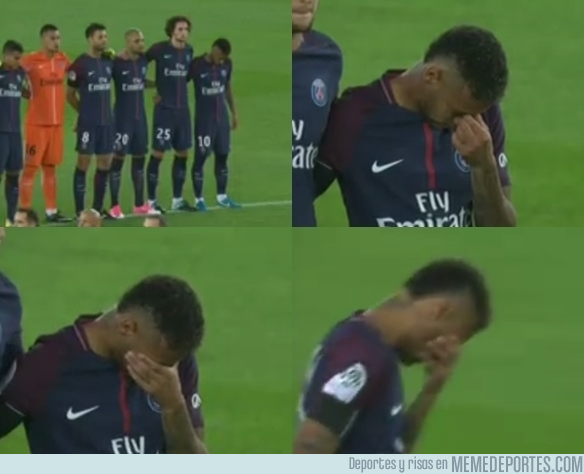 994638 - La emoción de Neymar en el minuto de silencio por las víctimas de Barcelona