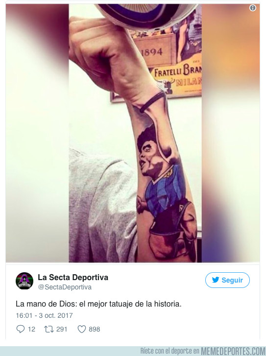 1002442 - El brutal tatuaje de La Mano de Dios totalmente integrado en un brazo