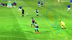 Enlace a Rooney anota su hat-trick con este golazo desde el medio campo