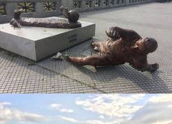 Enlace a La estatua de Messi fue víctima de un ataque de vandalismo y amaneció así