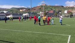 Enlace a Vergonzoso comportamiento en un partido de alevines contra el árbitro en Tenerife