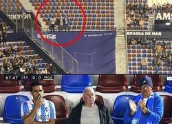 Enlace a Los únicos 3 aficionados del Málaga que viajaron hasta Valencia para el partido contra el Levante. no se merecen esto