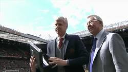 Enlace a Así fue el homenaje de Ferguson y Mourinho a Wenger