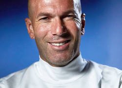 Enlace a Claro guiño de Zidane