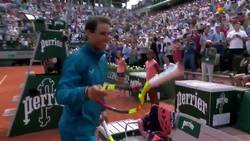 Enlace a Este fan de Nadal solo tenía un sueño con él y lo cumplió en Roland Garros