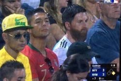 Enlace a Cristiano, Messi y Neymar pillados viendo juntos un partido de baseball