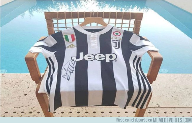 1044791 - Roban la primera camiseta de la Juve firmada por Cristiano y está en ebay por una pasta