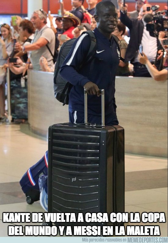 1045550 - Kante de vuelta a casa con la copa del mundo y a Messi en la maleta