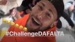 Enlace a Ney se ríe de las burlas y se suma al Neymar Challenge