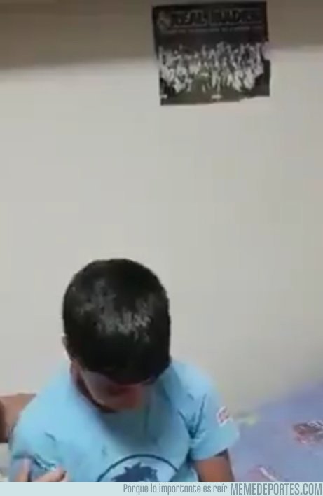 1046432 - El Valencia CF publica un vídeo de un niño valencianista hasta la médula, pero se olvida de un detalle que lo retrata