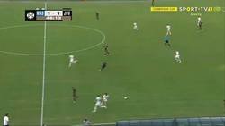 Enlace a La dupla Asensio-Vinicius hace salivar a los madridistas con jugadas como ésta