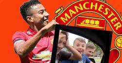 Enlace a Lingard mostrando al resto de futbolistas cómo actuar cuando niños fans se acercan a ti