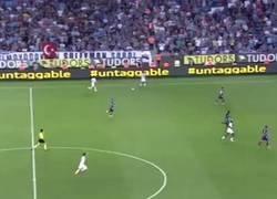 Enlace a Y Douglas (el bueno), nos deleita con este golazo en Turquía