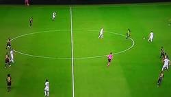 Enlace a Cristiano intentó deleitar a sus nuevos fans con una media chilena, pero... no fue lo mismo que en Champions