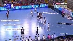 Enlace a Golazo de rosca con caño en la Liga ASOBAL de Ilic (Abanca Ademar)