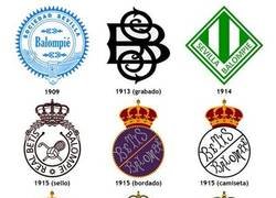 Enlace a El Betis cumple 111 años. Estos son todos sus escudos