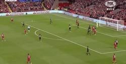 Enlace a GIF: El gran golpeo de cabeza de Sturridge para adelantar al Liverpool