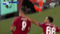 Enlace a La brutal celebración de Firmino con dedicatoria a Vertonghen