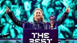 Enlace a Guapísimo el set que se ha marcado David Guetta en plena gala de #TheBest