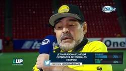 Enlace a Maradona hablando sobre Messi. Mirad el vídeo sin sentir pena ajena, por favor