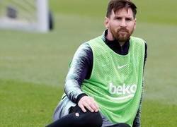 Enlace a La pose de Messi en el último entrenamiento del Barça pide chops a gritos