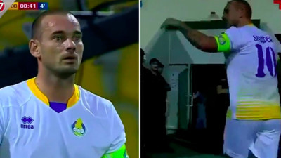 1055968 - Wesley Sneijder es expulsado jugando en Qatar y su reacción sorprende a todo el mundo