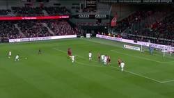 Enlace a No me canso de ver en bucle el gol de Depay