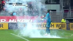 Enlace a A Andre Onana, portero del Ajax, le explotó una bomba al lado. La gente está loca