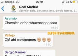 Enlace a El grupo de Whatsapp del Madrid tras ganar el Mundialito, por @deportes4parodia