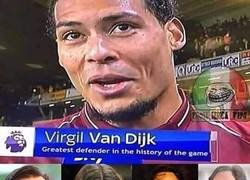Enlace a El título que le dieron a Van Dijk en la tv inglesa