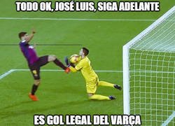 Enlace a Gol muy dudoso de Luis Suárez