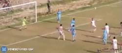 Enlace a Jamás habías visto esto: un gol de chilena tras una asistencia de chilena tras un rebote por una chilena