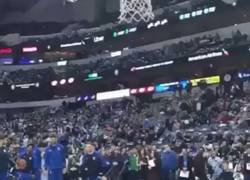 Enlace a El propio Doncic se ríe de él mismo tras este intento de mate