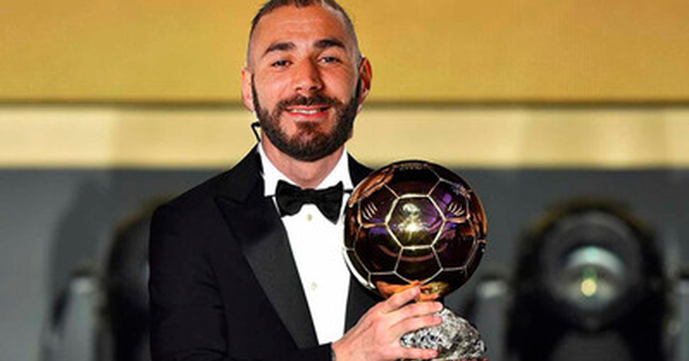 Benzema bota shop de oro