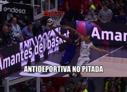 Enlace a Menudas ansias de protagonismo...