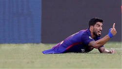 Enlace a Mientras tanto, Luis Suárez...