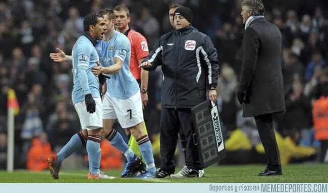 1065757 - Kepa no es el primero: estos futbolistas se negaron a ser sustituidos por su entrenador durante un partido