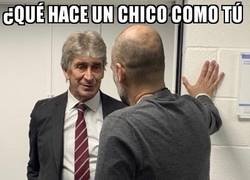 Enlace a Esa pose de Pep es realmente extraña